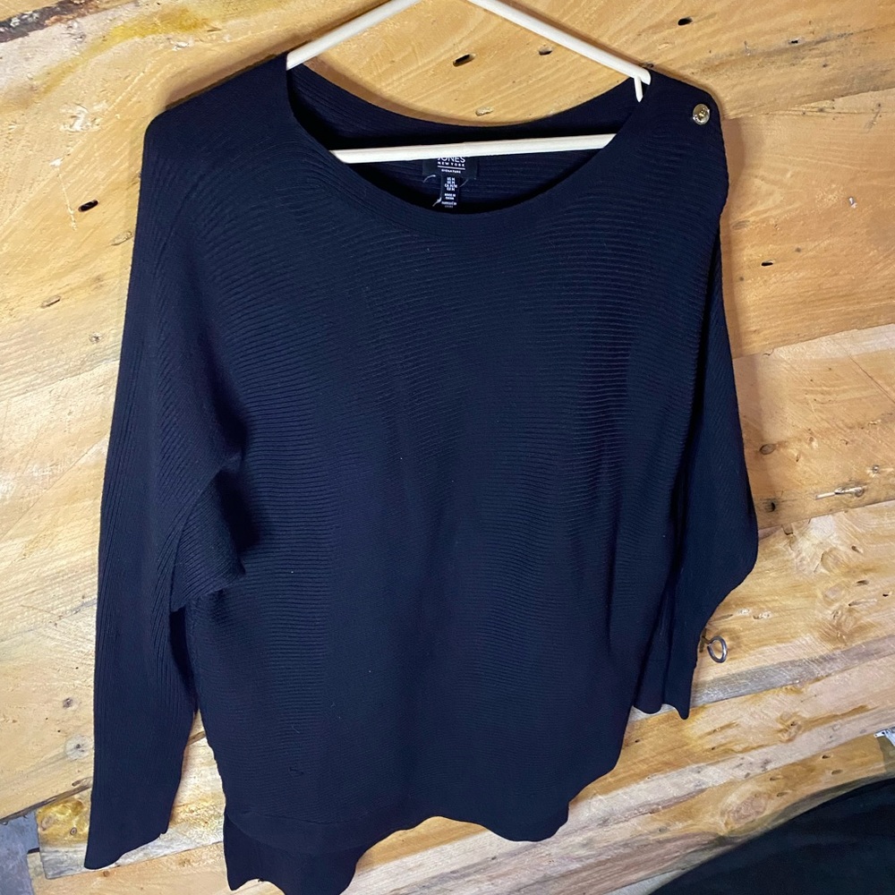 Jones New York Sweater size medium